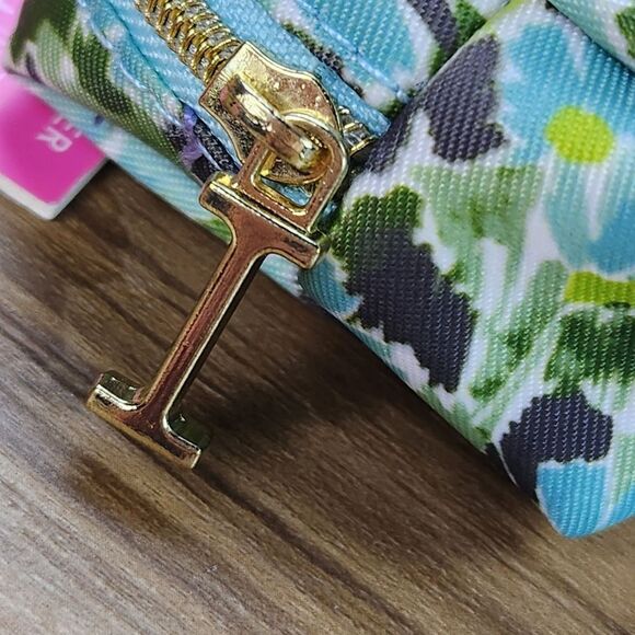 🩵NWT Isaac Mizrahi Watercolor Floral Compact Pill Organizer & Pouch - Picture 7 of 12